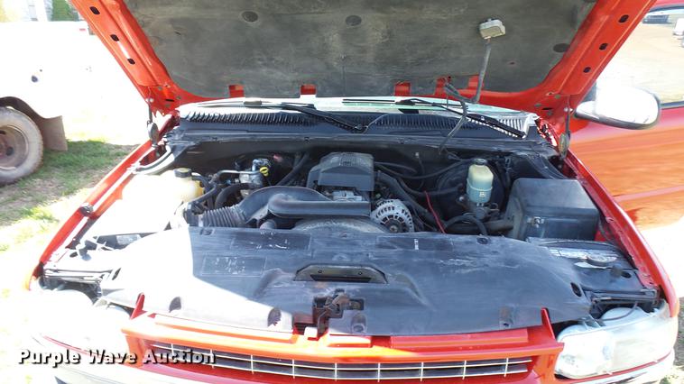 image for item DP9547 1999 Chevrolet Silverado 1500 pickup truck