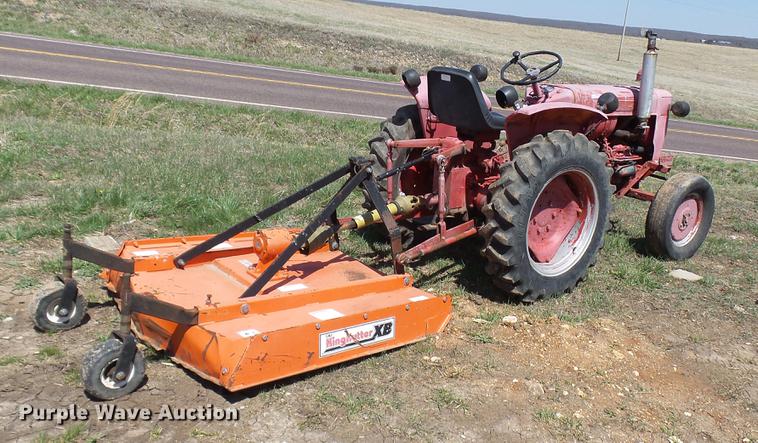 image for item DP9548 Kubota L210 tractor