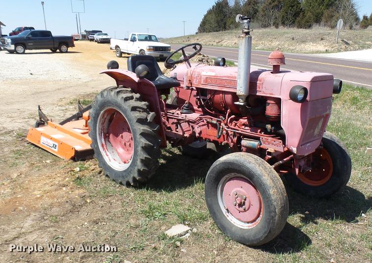 image for item DP9548 Kubota L210 tractor
