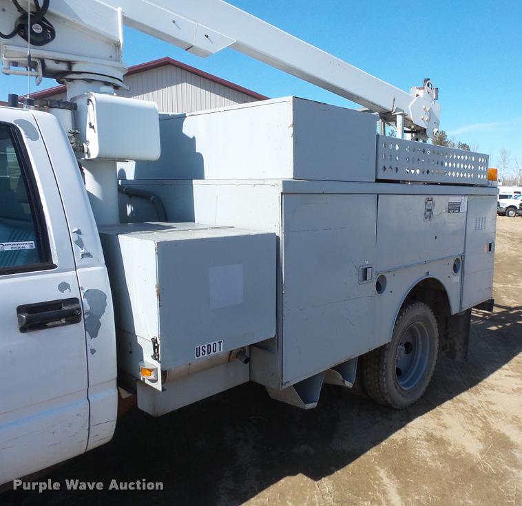 image for item DW9646 1999 Chevrolet 3500 bucket truck