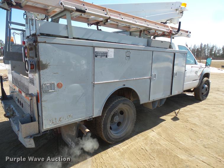 image for item DW9646 1999 Chevrolet 3500 bucket truck