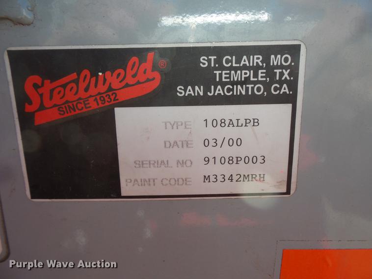 image for item DW9646 1999 Chevrolet 3500 bucket truck