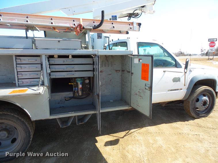image for item DW9646 1999 Chevrolet 3500 bucket truck