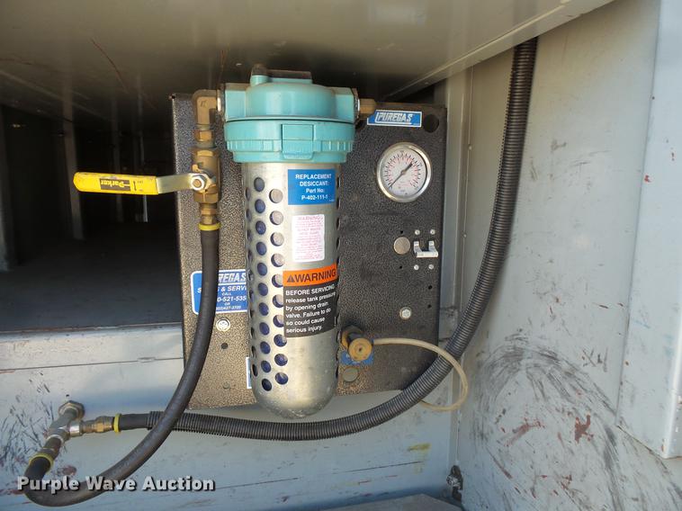 image for item DW9646 1999 Chevrolet 3500 bucket truck