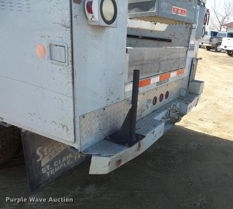 image for item DW9646 1999 Chevrolet 3500 bucket truck