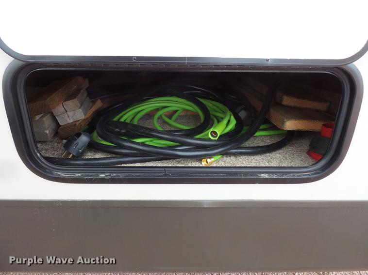 image for item DW9709 2015 Forest River Wildwood camper