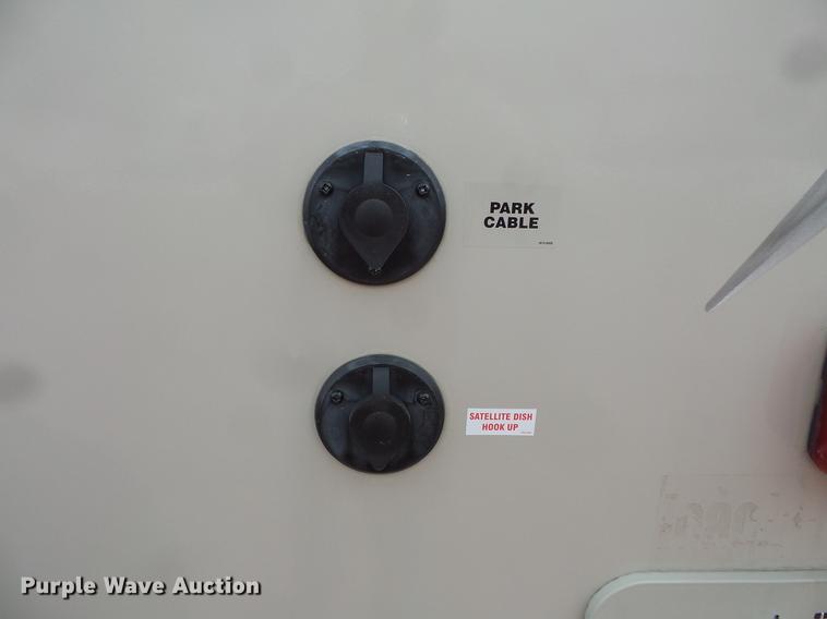 image for item DW9709 2015 Forest River Wildwood camper