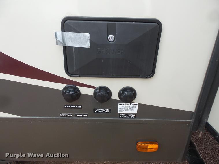 image for item DW9709 2015 Forest River Wildwood camper