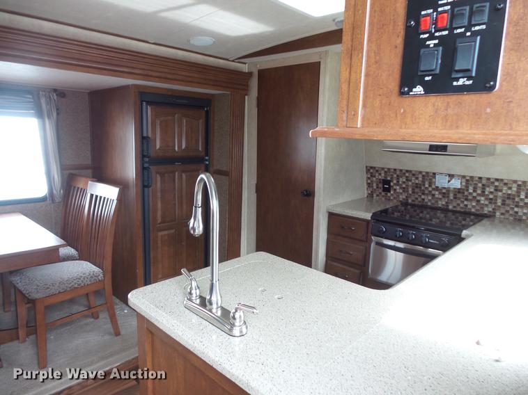 image for item DW9709 2015 Forest River Wildwood camper