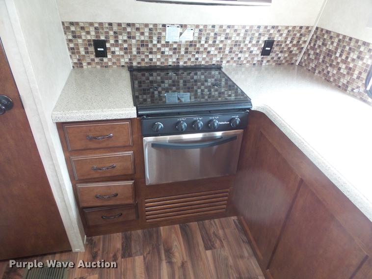 image for item DW9709 2015 Forest River Wildwood camper