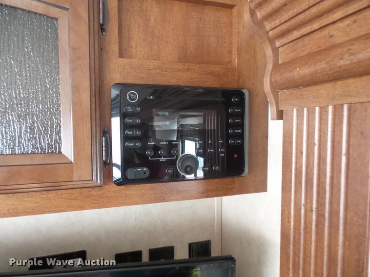 image for item DW9709 2015 Forest River Wildwood camper