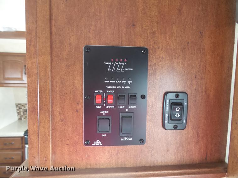 image for item DW9709 2015 Forest River Wildwood camper