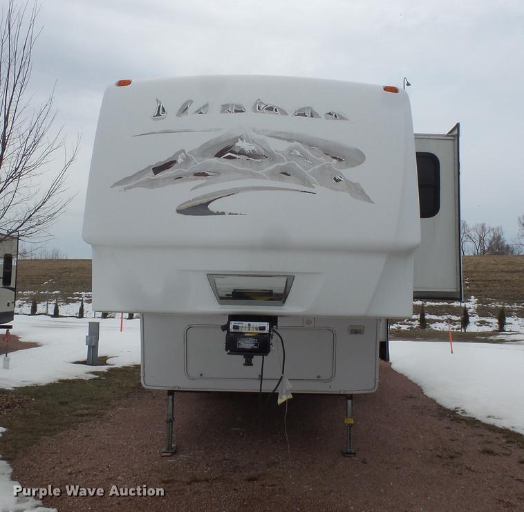 image for item DW9711 2007 Montana 3400RL camper