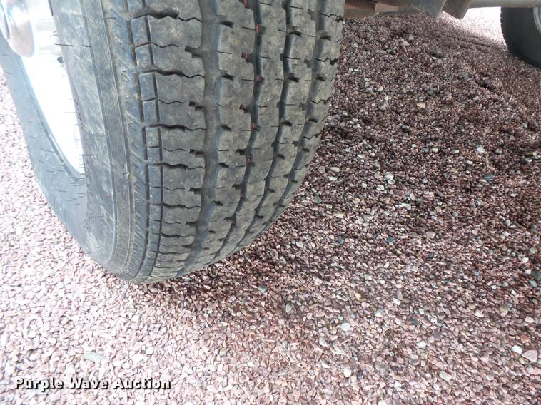 image for item DW9711 2007 Montana 3400RL camper