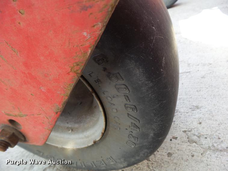 image for item DZ9308 2012 Gravely Pro Turn 460 ZTR lawn mower