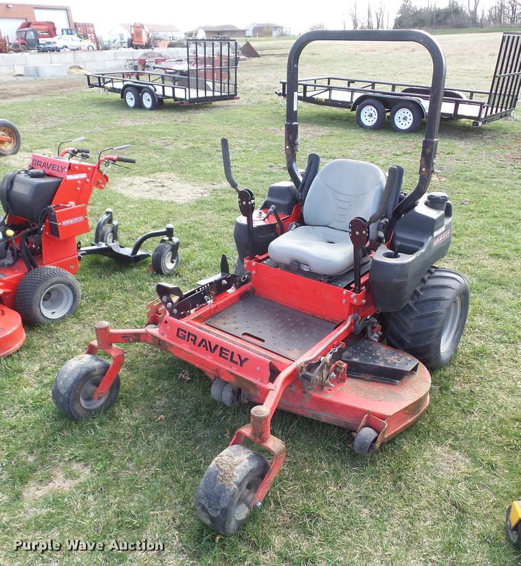 image for item DZ9312 Gravely Pro Turn 460 ZTR lawn mower