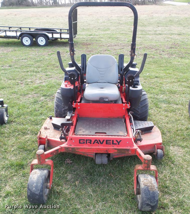 image for item DZ9312 Gravely Pro Turn 460 ZTR lawn mower