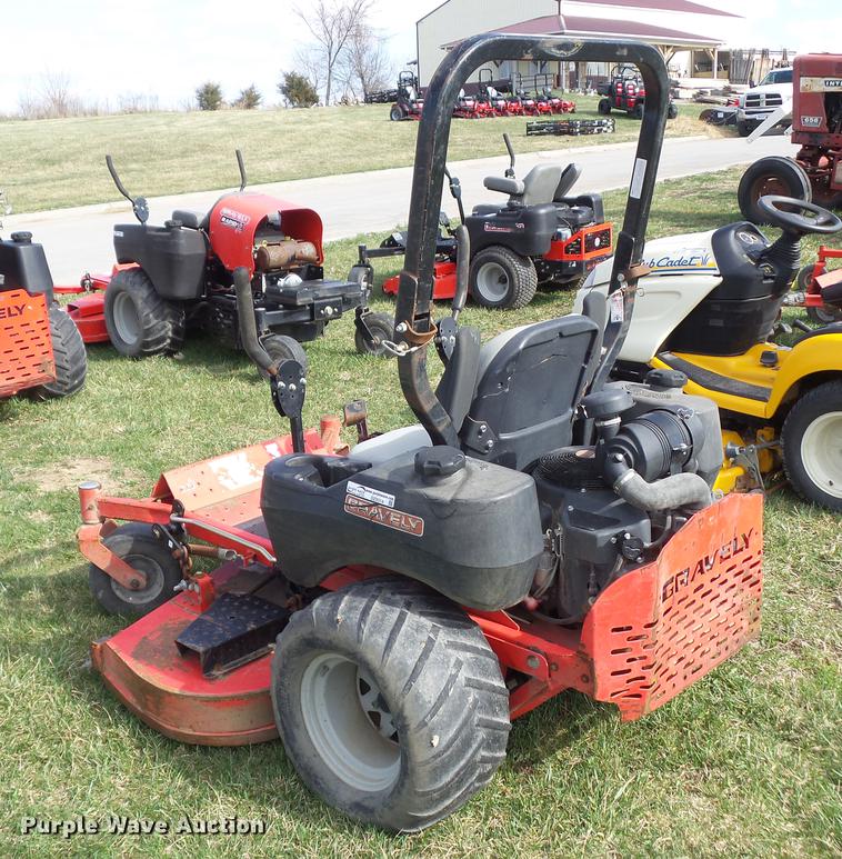 image for item DZ9314 Gravely Pro Turn 260 ZTR lawn mower