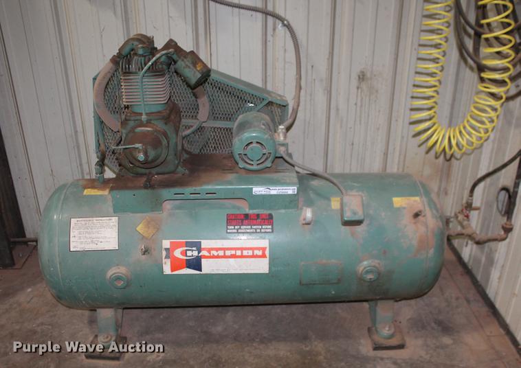 image for item DZ9866 Champion air compressor