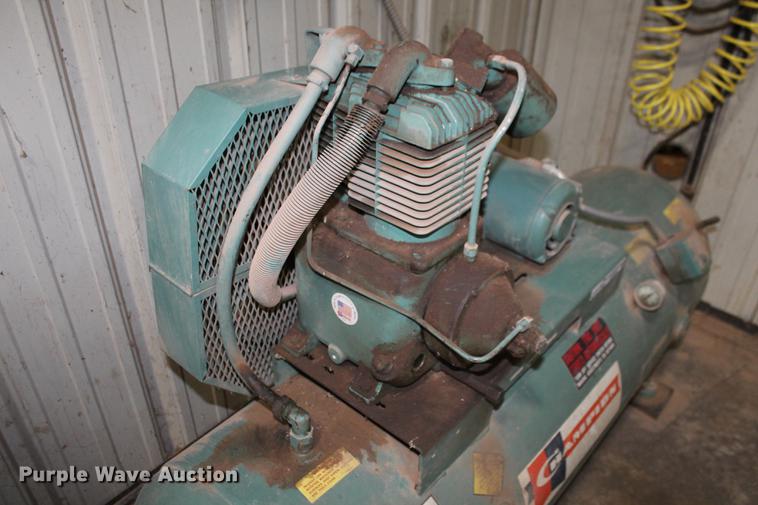 image for item DZ9866 Champion air compressor