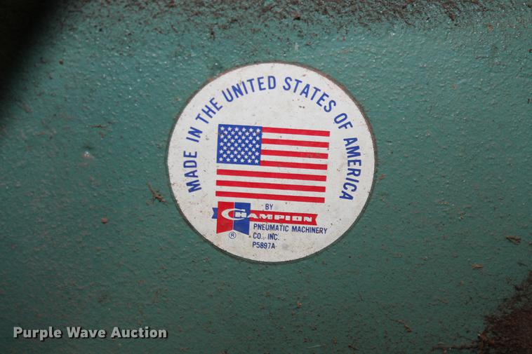 image for item DZ9866 Champion air compressor