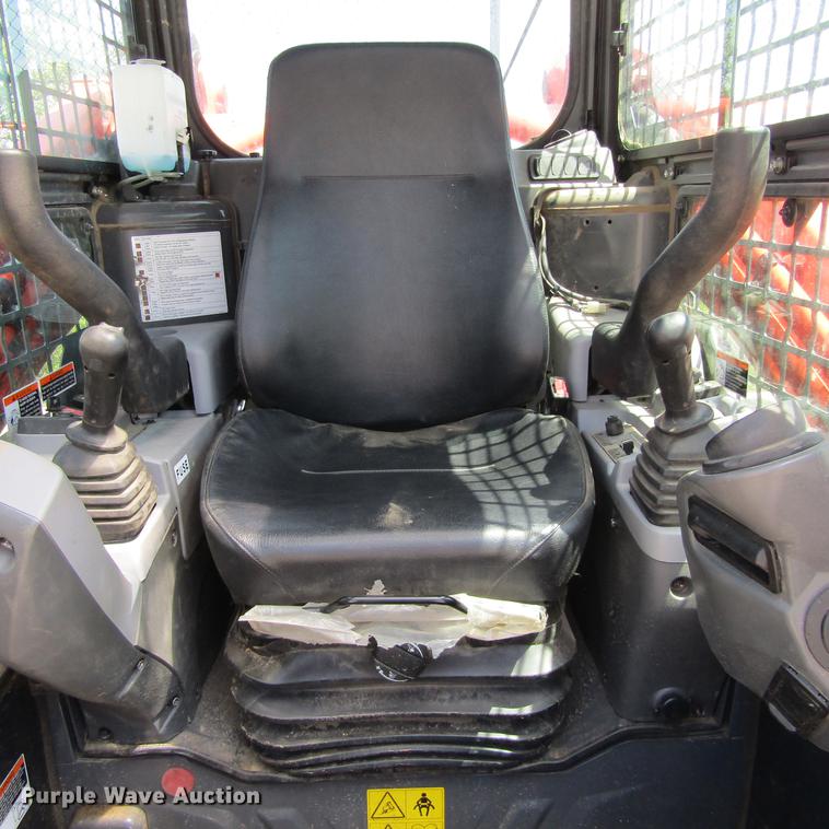 image for item EB9576 2017 Kubota SVL95-2S skid steer