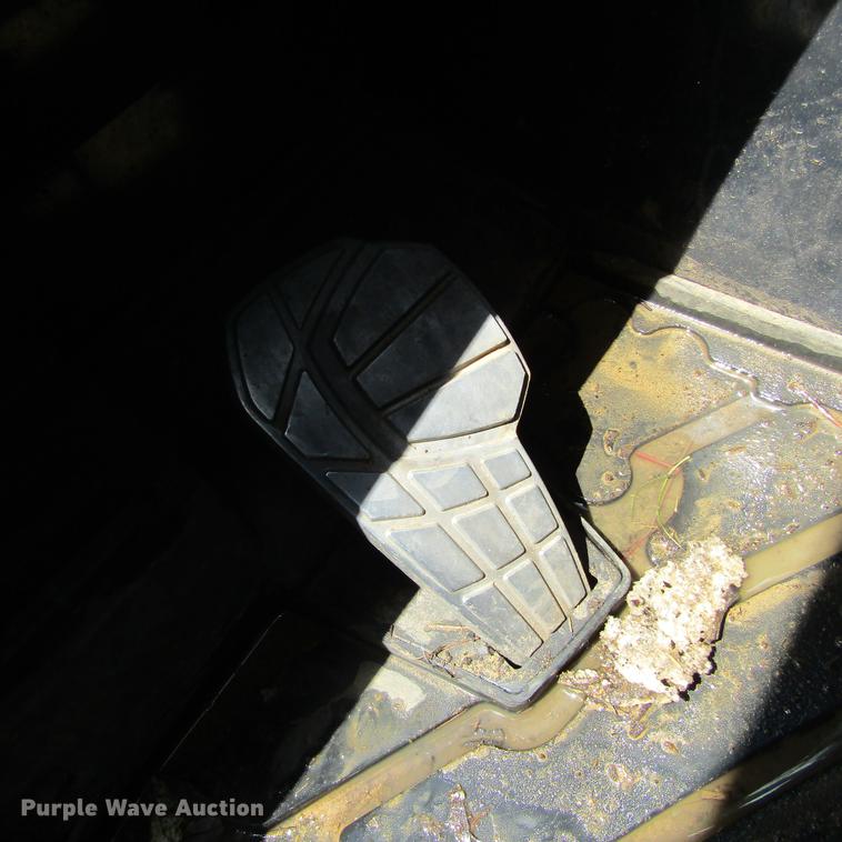 image for item EB9576 2017 Kubota SVL95-2S skid steer