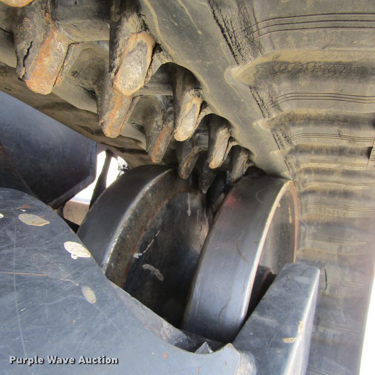 image for item EB9576 2017 Kubota SVL95-2S skid steer