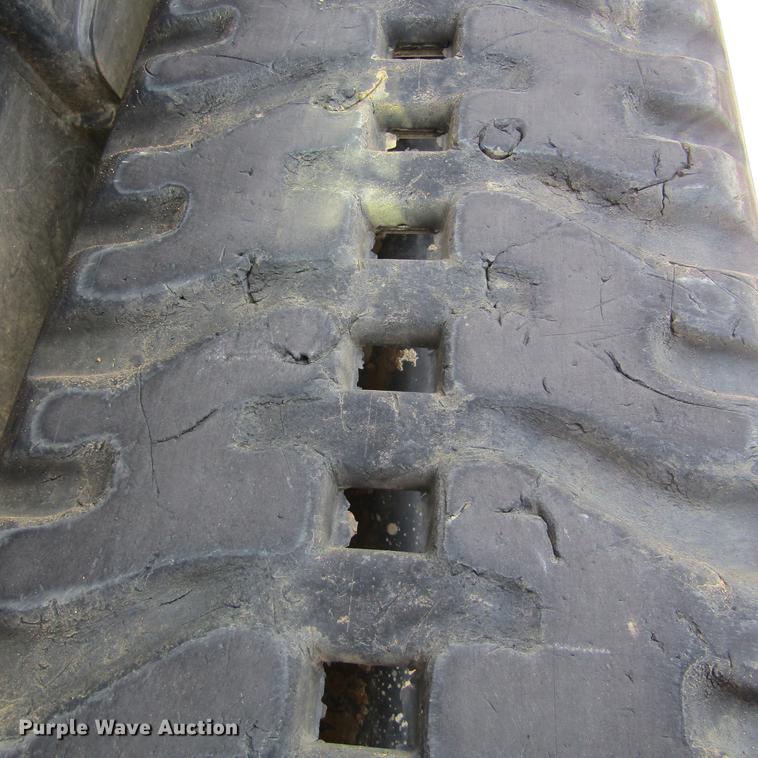 image for item EB9576 2017 Kubota SVL95-2S skid steer