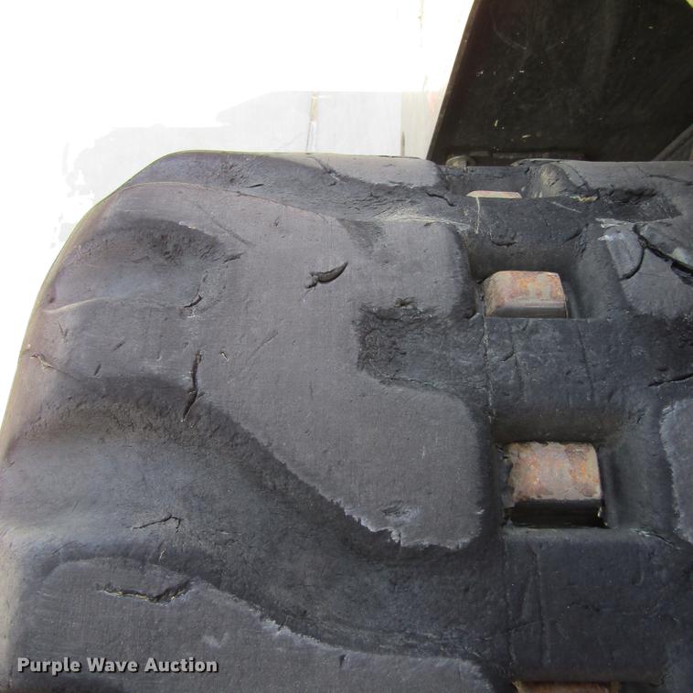 image for item EB9576 2017 Kubota SVL95-2S skid steer