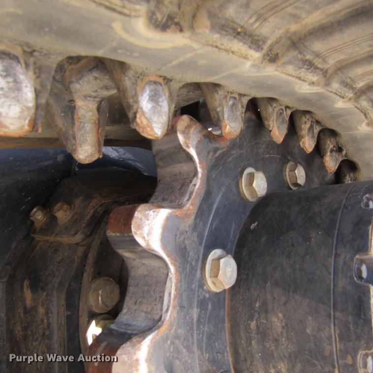 image for item EB9576 2017 Kubota SVL95-2S skid steer