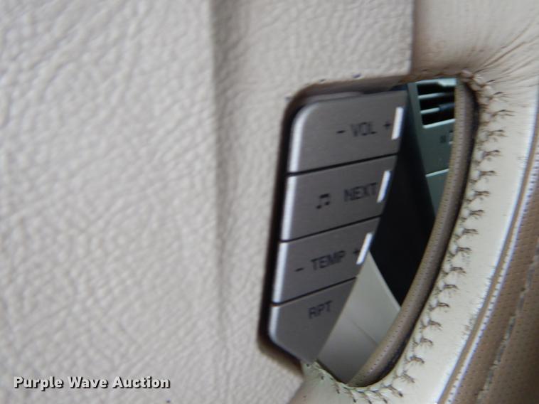 image for item EI9005 2003 Lincoln Aviator SUV