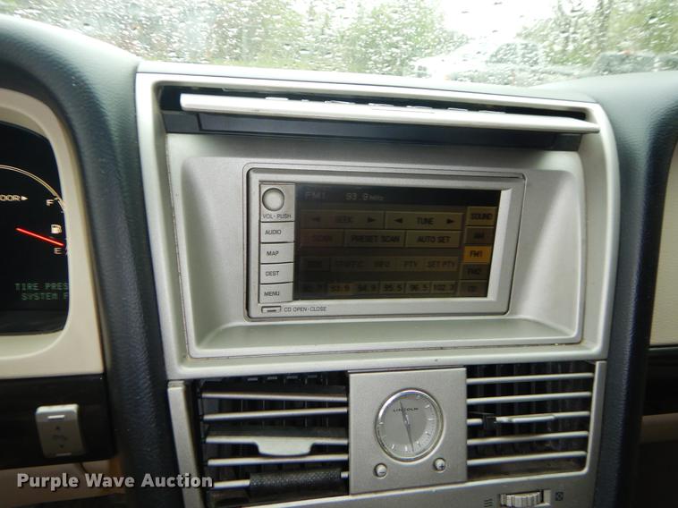 image for item EI9005 2003 Lincoln Aviator SUV