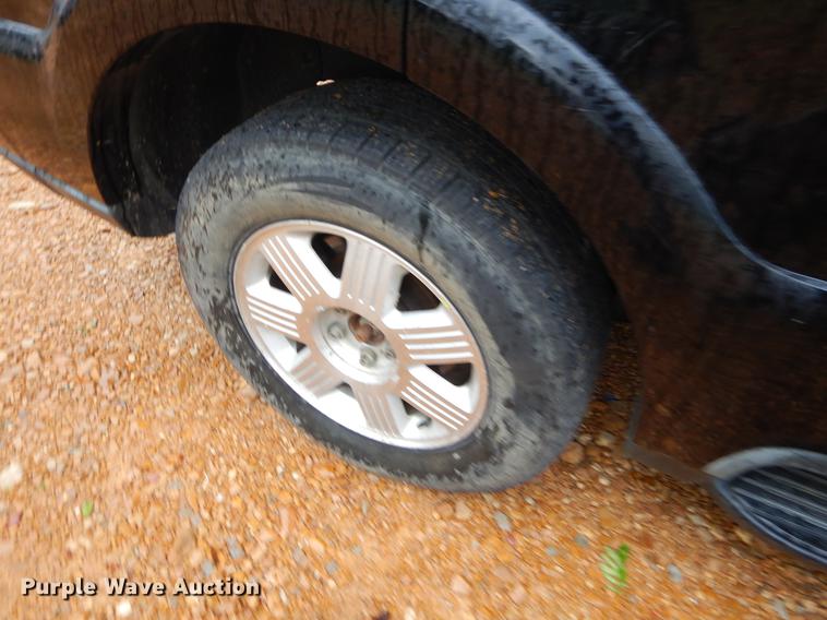 image for item EI9005 2003 Lincoln Aviator SUV