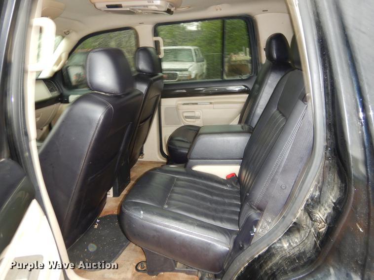 image for item EI9005 2003 Lincoln Aviator SUV