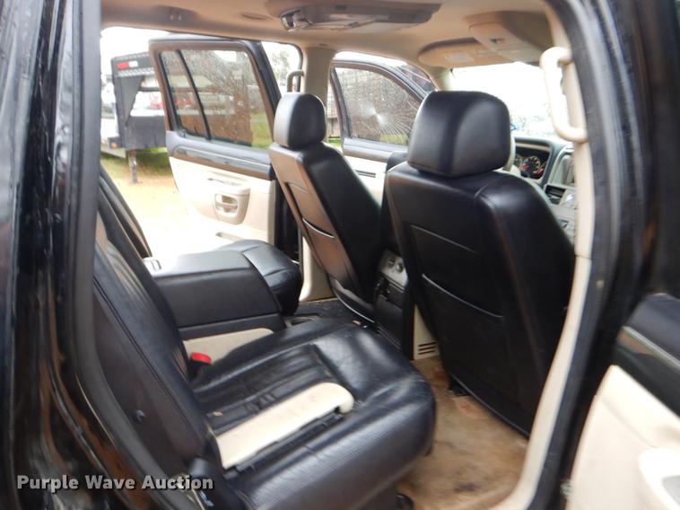 image for item EI9005 2003 Lincoln Aviator SUV