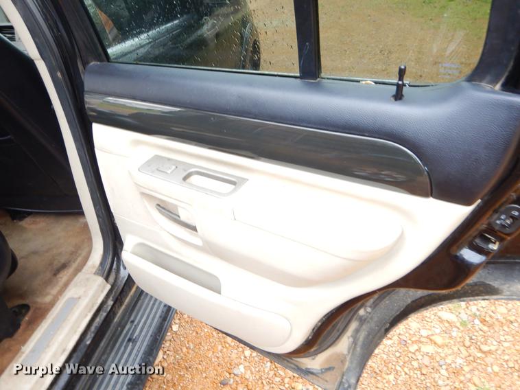 image for item EI9005 2003 Lincoln Aviator SUV