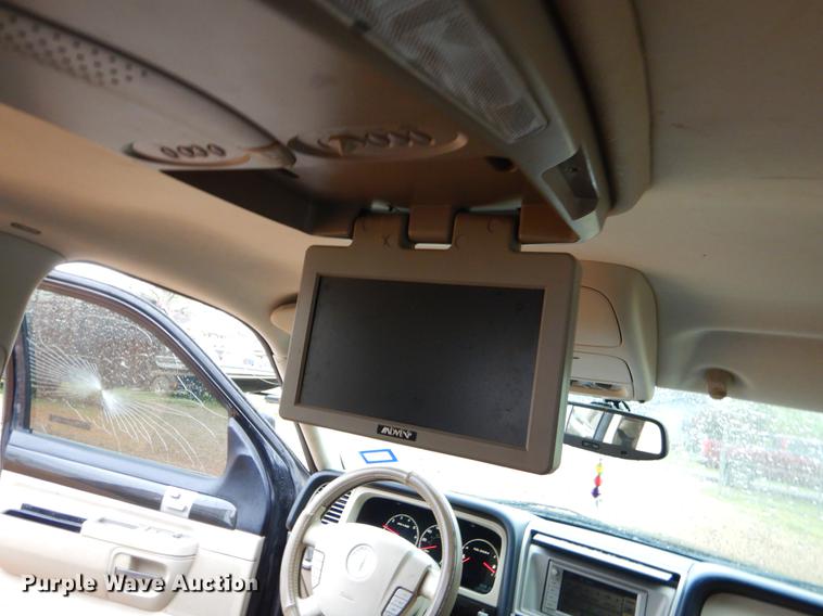 image for item EI9005 2003 Lincoln Aviator SUV