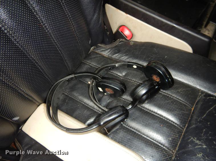 image for item EI9005 2003 Lincoln Aviator SUV