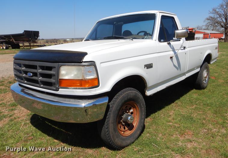 image for item EI9012 1997 Ford F250 pickup truck