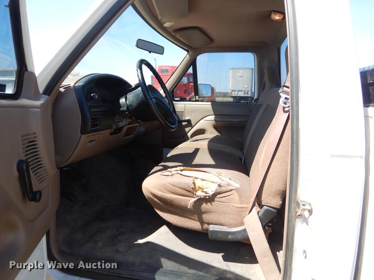 image for item EI9012 1997 Ford F250 pickup truck