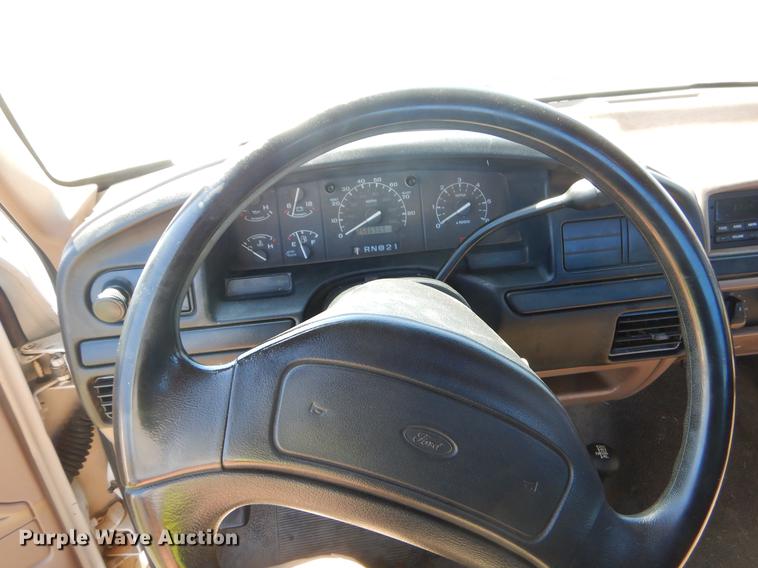 image for item EI9012 1997 Ford F250 pickup truck