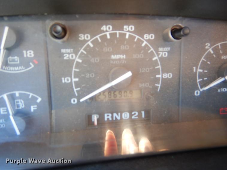 image for item EI9012 1997 Ford F250 pickup truck