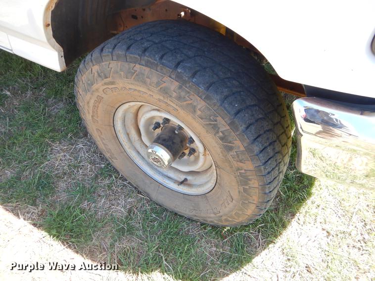 image for item EI9012 1997 Ford F250 pickup truck