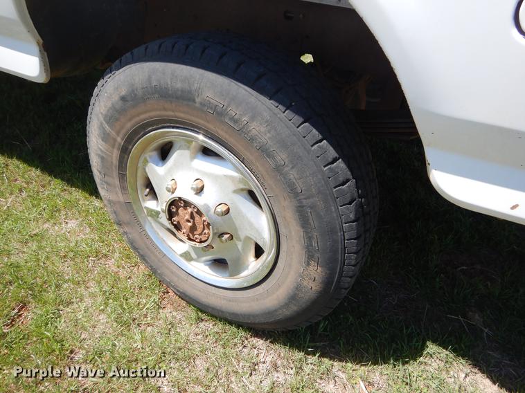 image for item EI9012 1997 Ford F250 pickup truck