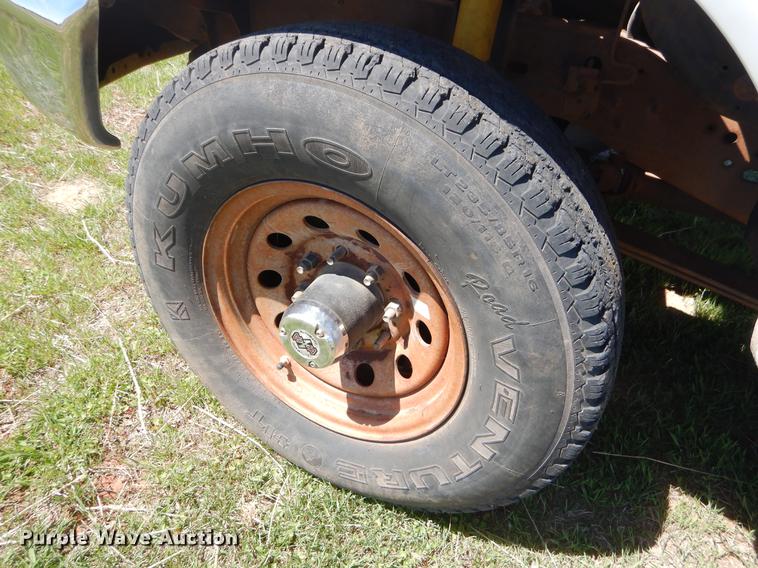 image for item EI9012 1997 Ford F250 pickup truck