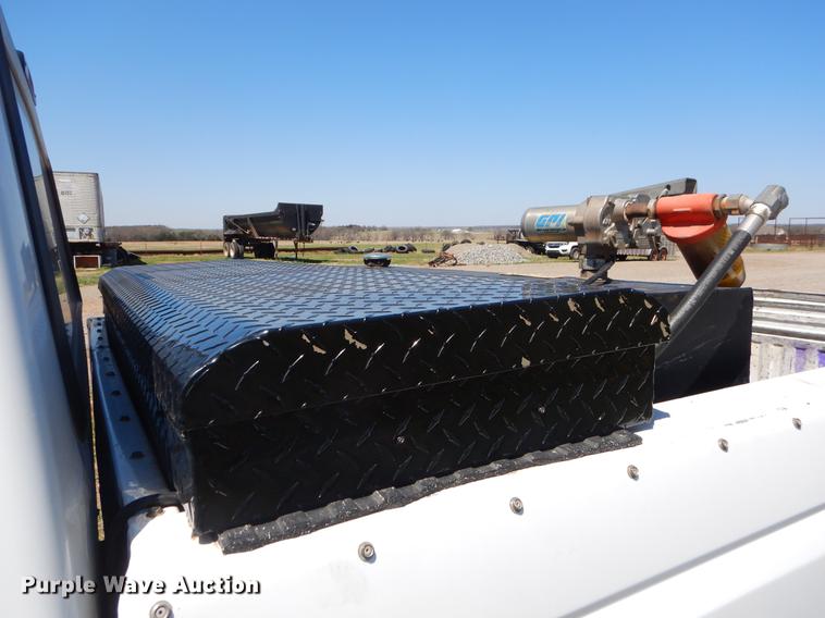 image for item EI9012 1997 Ford F250 pickup truck