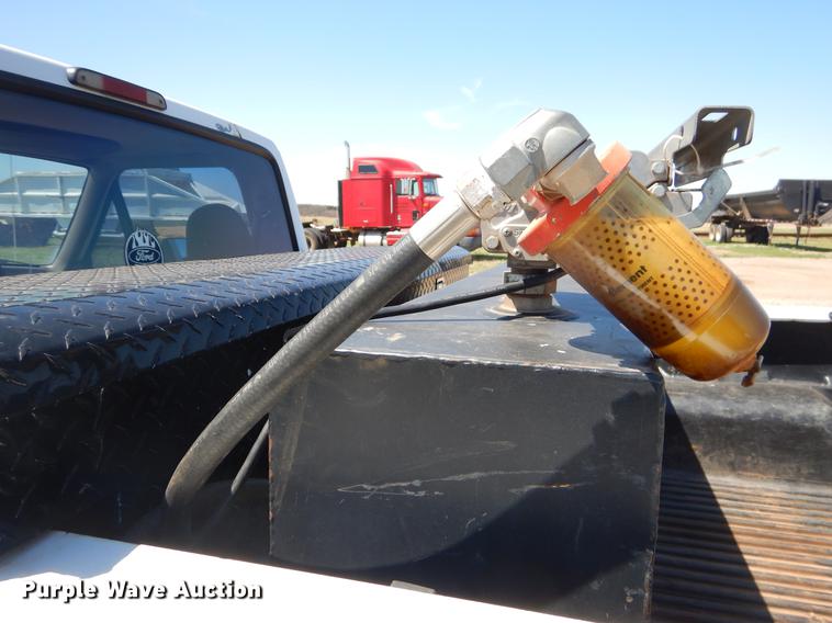 image for item EI9012 1997 Ford F250 pickup truck