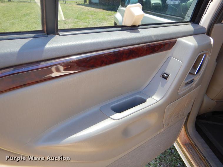 image for item EI9015 2003 Jeep Grand Cherokee SUV