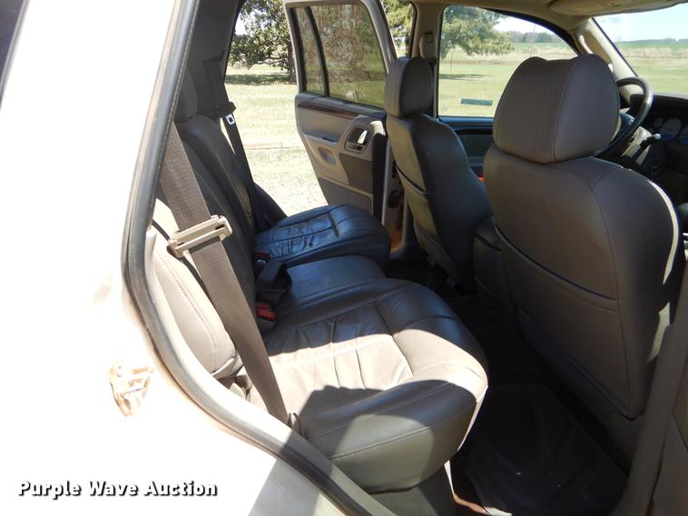 image for item EI9015 2003 Jeep Grand Cherokee SUV